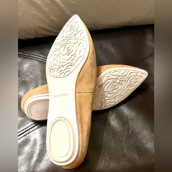 Taryn Rose Flats, Size 7.5. Light Brown, bronze metallic NWOT - Picture 2 of 7
